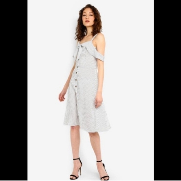 AngelEye London Cassie Cold Shoulder Button Down Dress - Picture 1 of 15